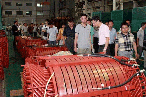 西安泰富西瑪高效節(jié)能電機(jī)在石油化工企業(yè)節(jié)能應(yīng)用。